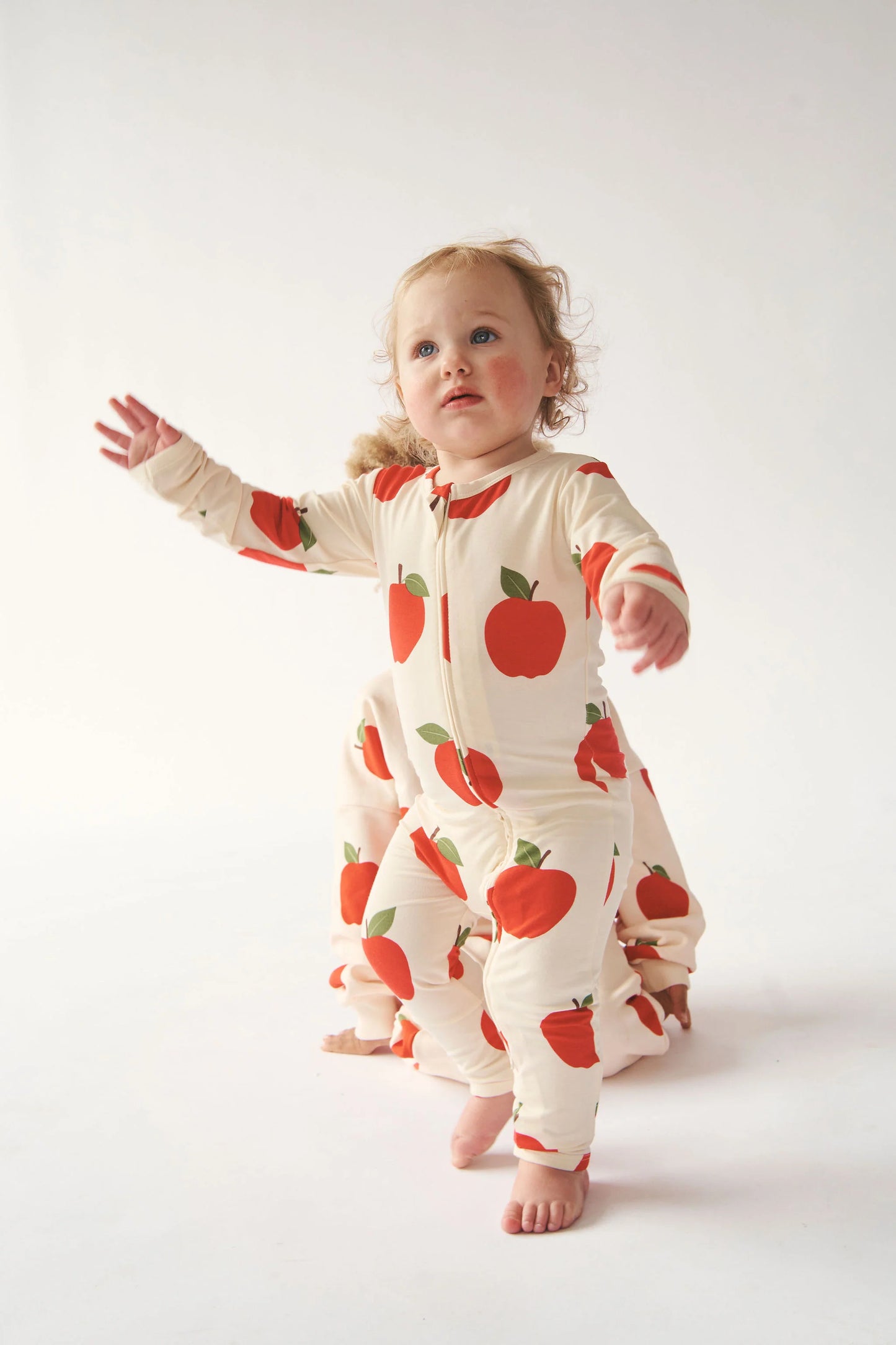 Zipper Sleeper - Apple