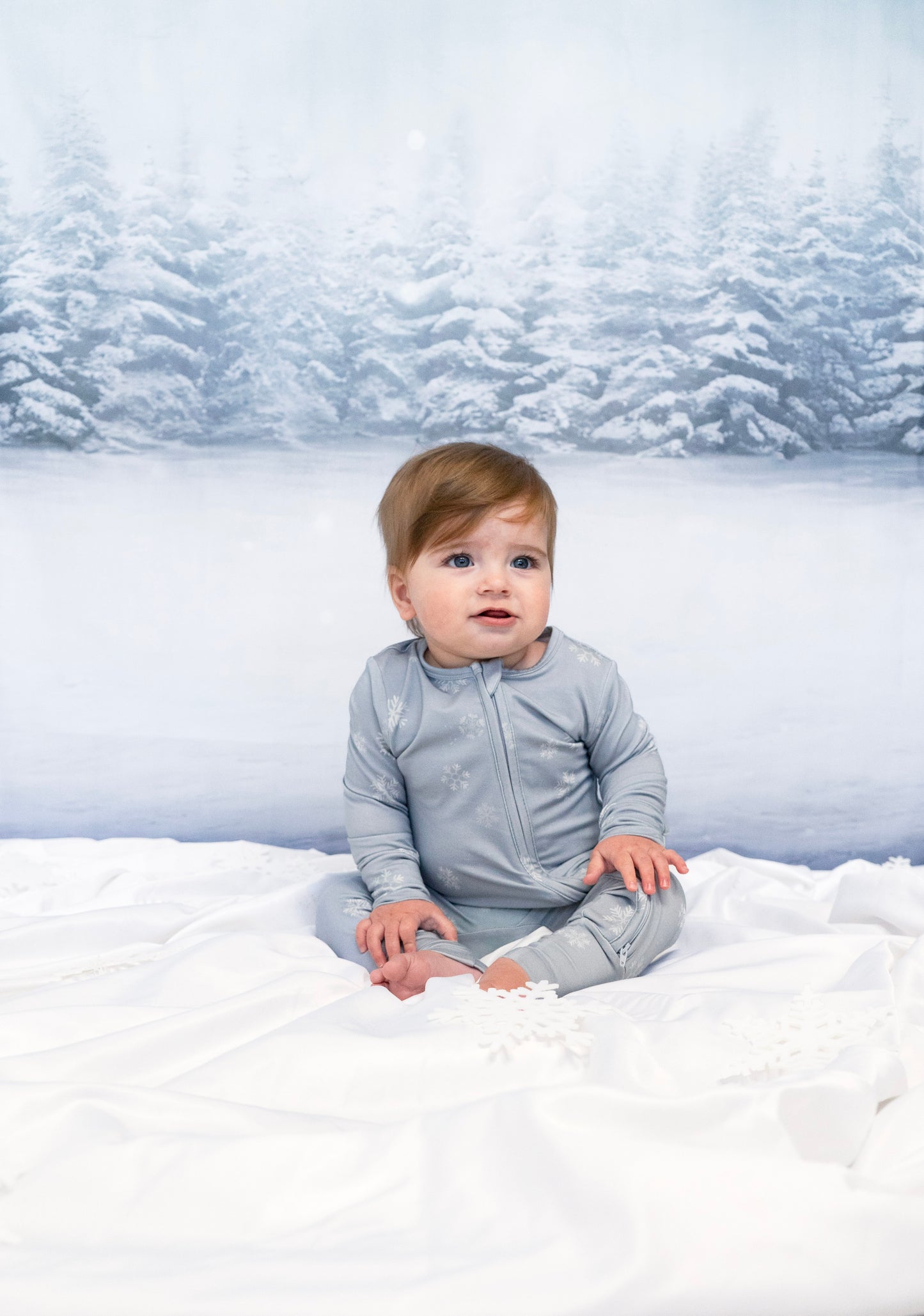 Bamboo Zipper Sleeper - Snowflakes