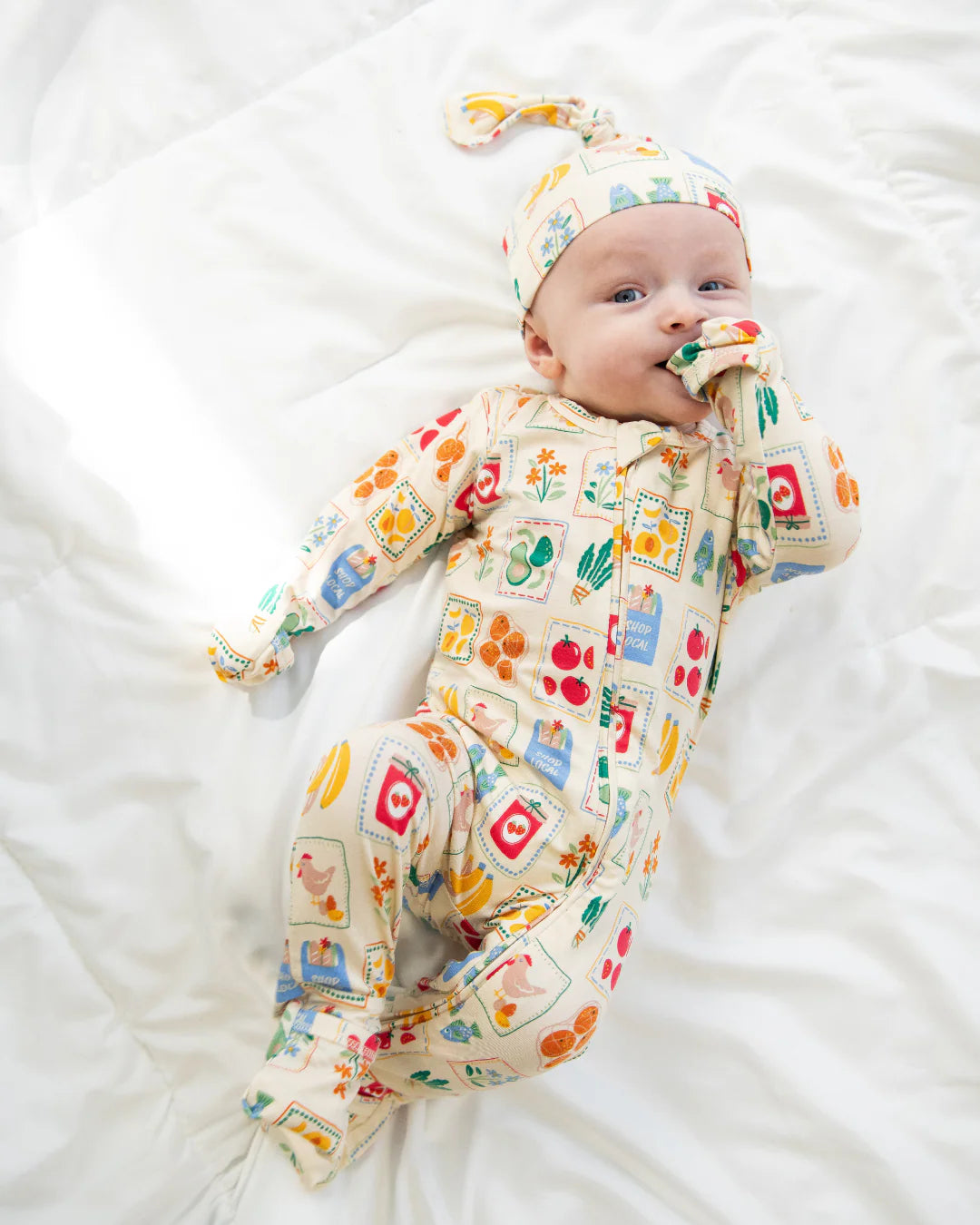 Zipper Sleeper - Sunday Market