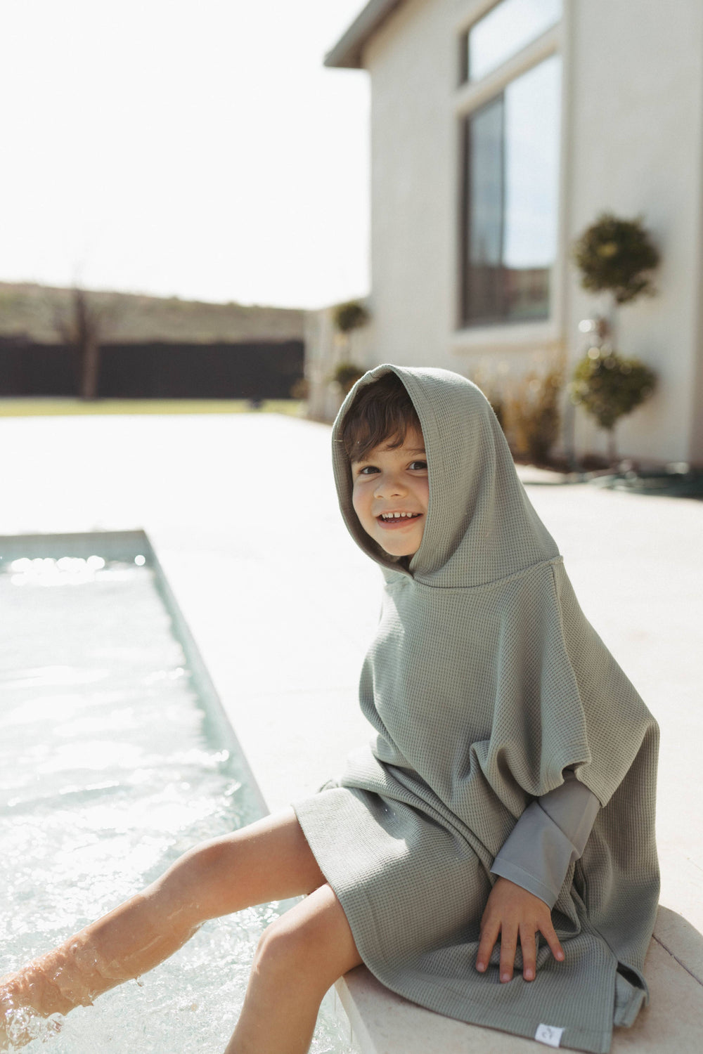 Waffle Beach Poncho: Sage Green