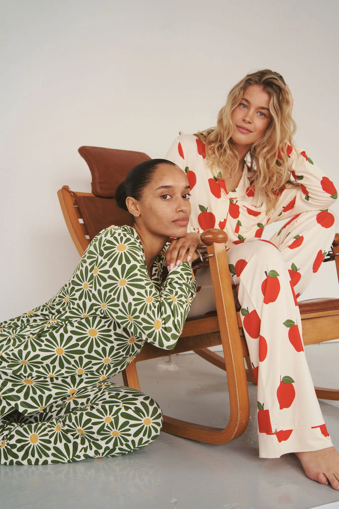 
                  
                    Ladies Collared Set - Apple
                  
                